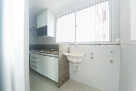 Apartamento à venda com 83m², 3 quartos e 2 vagas Apartamento à venda com 83m², 3 quartos e 2 vagasÁrea de Serviço
