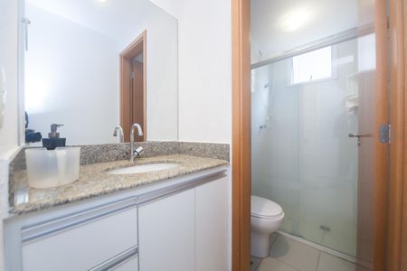 Apartamento à venda com 83m², 3 quartos e 2 vagas Apartamento à venda com 83m², 3 quartos e 2 vagasBanheiro Social