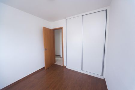 Apartamento à venda com 83m², 3 quartos e 2 vagas Apartamento à venda com 83m², 3 quartos e 2 vagasquarto 2