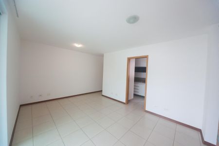 Apartamento à venda com 83m², 3 quartos e 2 vagas Apartamento à venda com 83m², 3 quartos e 2 vagassala