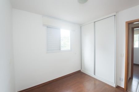 Apartamento à venda com 83m², 3 quartos e 2 vagas Apartamento à venda com 83m², 3 quartos e 2 vagassuite