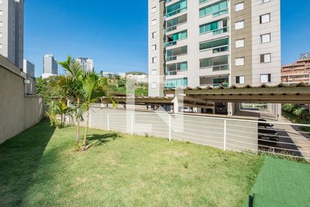 Apartamento à venda com 83m², 3 quartos e 2 vagas Apartamento à venda com 83m², 3 quartos e 2 vagasÁrea comum - Playground