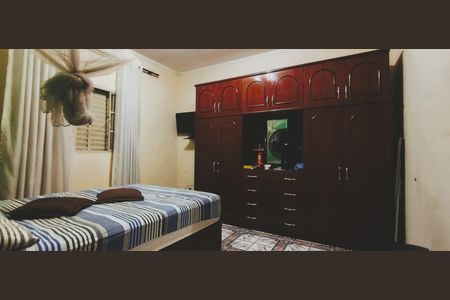 Casa para alugar com 132m², 3 quartos e 3 vagasQuarto 2