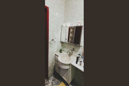 Casa para alugar com 132m², 3 quartos e 3 vagasBanheiro social
