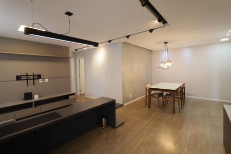 Sala de apartamento para alugar com 2 quartos, 83m² em Vila Yara, Osasco