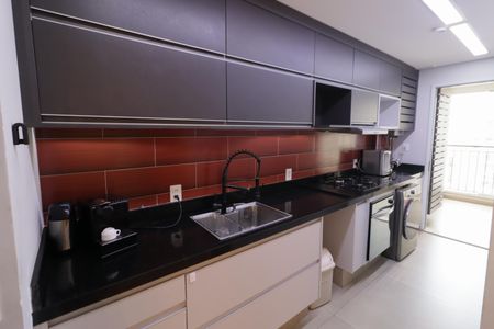 Apartamento para alugar com 83m², 2 quartos e 2 vagasCozinha e Área de Serviço