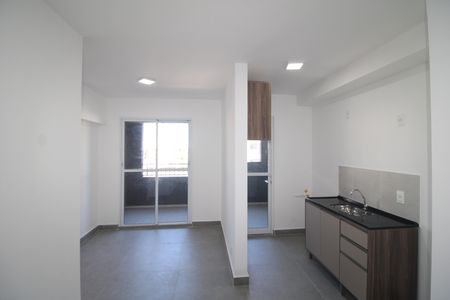 Sala / Cozinha de apartamento para alugar com 1 quarto, 48m² em Santana, São Paulo