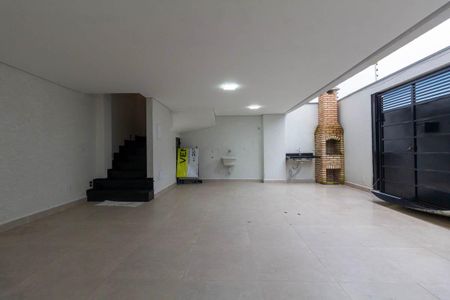 Garagem e área de serviço de casa à venda com 3 quartos, 123m² em Chácara Santo Antônio (zona Leste), São Paulo