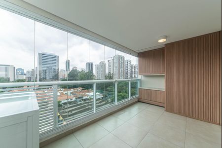 Apartamento à venda com 67m², 1 quarto e 1 vaga Apartamento à venda com 67m², 1 quarto e 1 vagaVaranda