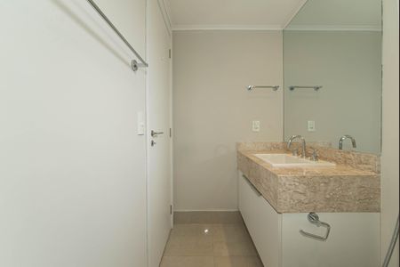 Apartamento à venda com 67m², 1 quarto e 1 vaga Apartamento à venda com 67m², 1 quarto e 1 vagaBanheiro