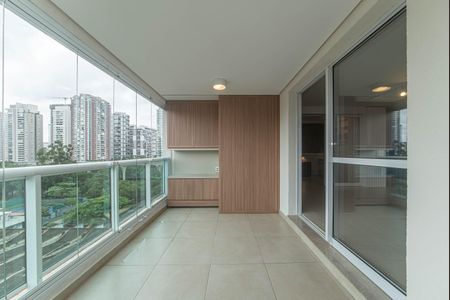 Apartamento à venda com 67m², 1 quarto e 1 vaga Apartamento à venda com 67m², 1 quarto e 1 vagaVaranda