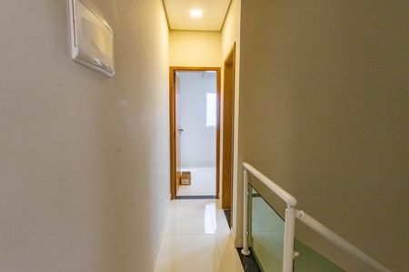 Casa à venda com 90m², 3 quartos e 1 vaga Casa à venda com 90m², 3 quartos e 1 vagaCorredor