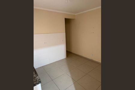 Cozinha de casa de condomínio para alugar com 1 quarto, 33m² em Parque Continental II, Guarulhos