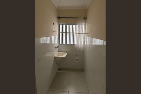 Área de serviço de casa de condomínio para alugar com 1 quarto, 33m² em Parque Continental II, Guarulhos