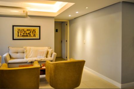 Sala  de apartamento à venda com 4 quartos, 160m² em Nonoai, Porto Alegre