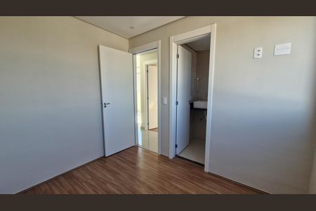Quarto de apartamento para alugar com 2 quartos, 48m² em Socorro, São Paulo