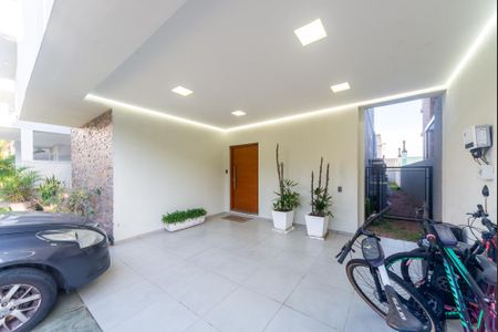 Casa de condomínio para alugar com 300m², 5 quartos e 2 vagas Casa de condomínio para alugar com 300m², 5 quartos e 2 vagasÁrea externa