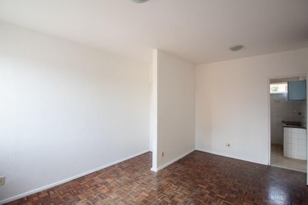 Apartamento à venda com 75m², 3 quartos e 1 vaga Apartamento à venda com 75m², 3 quartos e 1 vagaSala