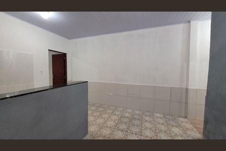 Sala de casa para alugar com 1 quarto, 40m² em Jardim Luciana, Itaquaquecetuba
