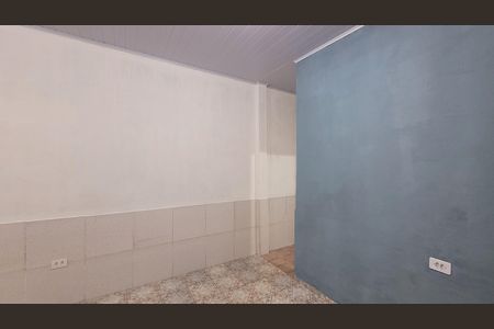 Sala de casa para alugar com 1 quarto, 42m² em Jardim Luciana, Itaquaquecetuba
