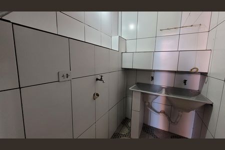 Casa para alugar com 42m², 1 quarto e sem vagaÁrea de Serviço