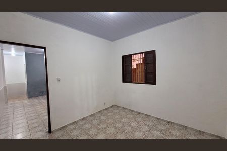Quarto de casa para alugar com 1 quarto, 40m² em Jardim Luciana, Itaquaquecetuba