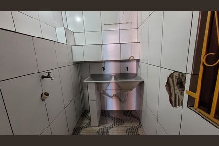 Casa para alugar com 42m², 1 quarto e sem vagaÁrea de Serviço
