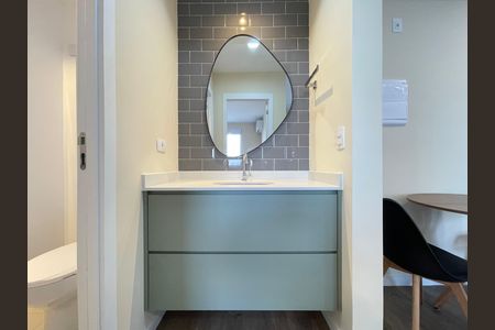 Apartamento para alugar com 35m², 1 quarto e sem vaga Apartamento para alugar com 35m², 1 quarto e sem vagaBanheiro