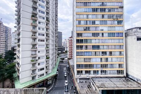 Studio para alugar com 40m², 0 quarto e sem vaga Studio para alugar com 40m², 0 quarto e sem vagaFachada