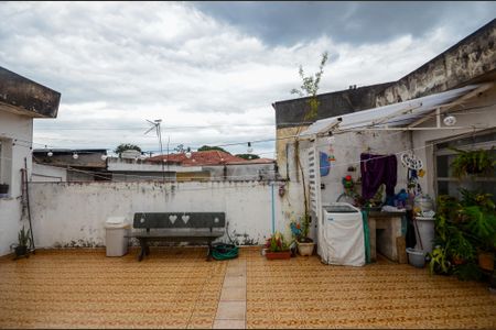 Casa para alugar com 360m², 4 quartos e 10 vagas Casa para alugar com 360m², 4 quartos e 10 vagasLavanderia / Quintal