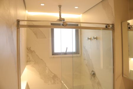 Apartamento à venda com 241m², 4 quartos e 3 vagasBanheiro 2