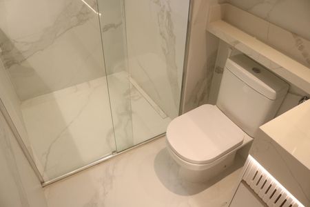 Apartamento à venda com 241m², 4 quartos e 3 vagasBanheiro 2