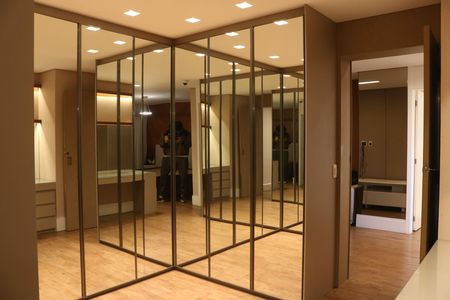 Apartamento à venda com 241m², 4 quartos e 3 vagasQuarto 4