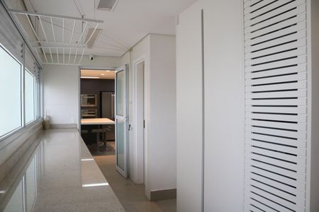 Apartamento à venda com 241m², 4 quartos e 3 vagasÁrea de Serviço