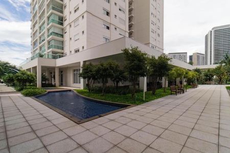 Apartamento à venda com 241m², 4 quartos e 3 vagas Apartamento à venda com 241m², 4 quartos e 3 vagasÁrea comum