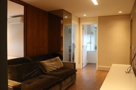 Apartamento à venda com 241m², 4 quartos e 3 vagasSala 2