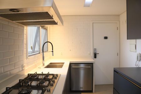Apartamento à venda com 241m², 4 quartos e 3 vagasCozinha