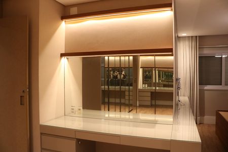 Apartamento à venda com 241m², 4 quartos e 3 vagasQuarto 4
