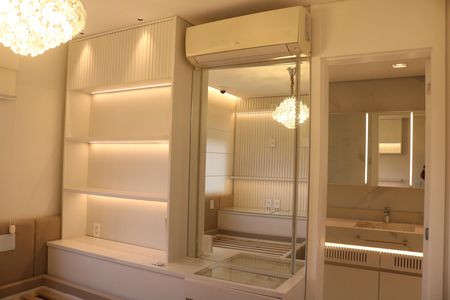 Apartamento à venda com 241m², 4 quartos e 3 vagasQuarto 3