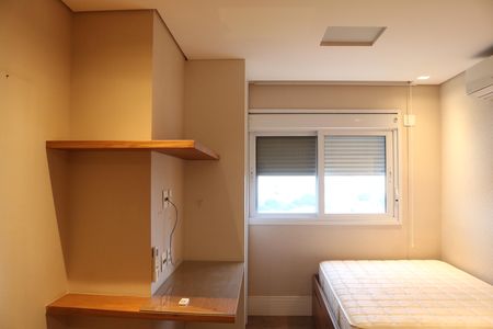 Apartamento à venda com 241m², 4 quartos e 3 vagasQuarto 1