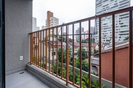 Studio para alugar com 24m², 1 quarto e sem vaga Studio para alugar com 24m², 1 quarto e sem vagaStudio - Varanda