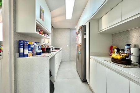 Apartamento à venda com 128m², 4 quartos e 2 vagasCozinha