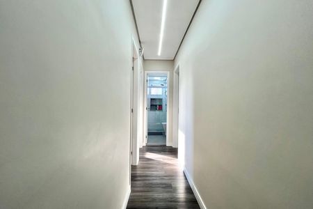 Apartamento à venda com 128m², 4 quartos e 2 vagasCorredor