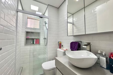 Banheiro Corredor de apartamento à venda com 4 quartos, 128m² em Vila Guarani, São Paulo