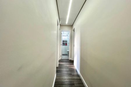 Apartamento à venda com 128m², 4 quartos e 2 vagasCorredor