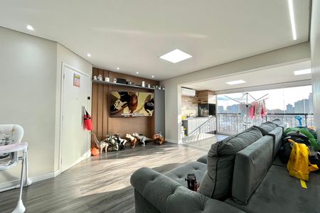 Apartamento à venda com 128m², 4 quartos e 2 vagasSala
