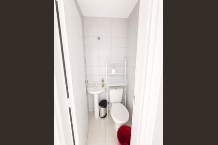 Casa para alugar com 50m², 2 quartos e 1 vaga Casa para alugar com 50m², 2 quartos e 1 vagaBanheiro
