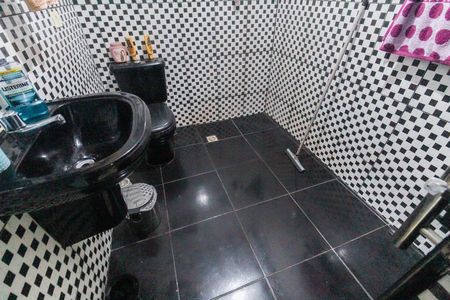 Casa para alugar com 70m², 2 quartos e 1 vaga Casa para alugar com 70m², 2 quartos e 1 vagaBanheiro
