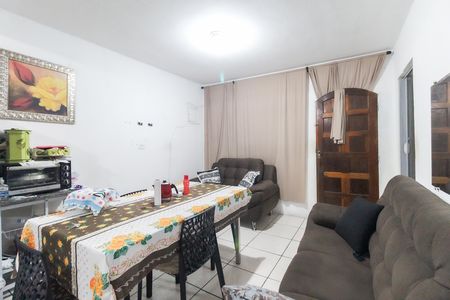 Casa para alugar com 70m², 2 quartos e 1 vaga Casa para alugar com 70m², 2 quartos e 1 vagaSala - Cozinha
