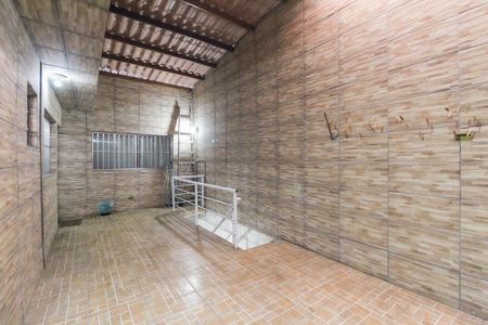 Casa para alugar com 70m², 2 quartos e 1 vaga Casa para alugar com 70m², 2 quartos e 1 vagaQuintal